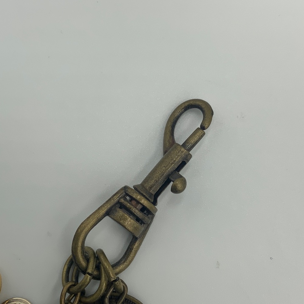 Vintage Queen Elizabeth The Second Bronze  Coin Charm Keychain Purse Charm - Picture 6 of 6